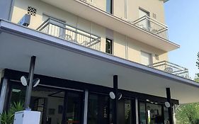 Hotel Penny  3*
